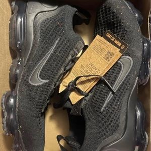 Nike vapor max new in box